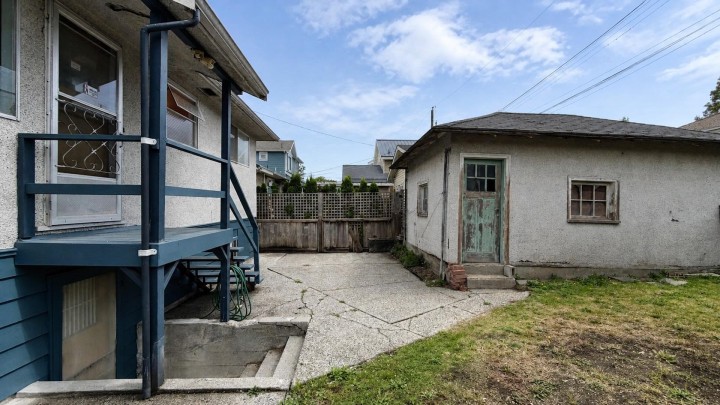 Photo 35 at 817 W 64th Avenue, Marpole, Vancouver West