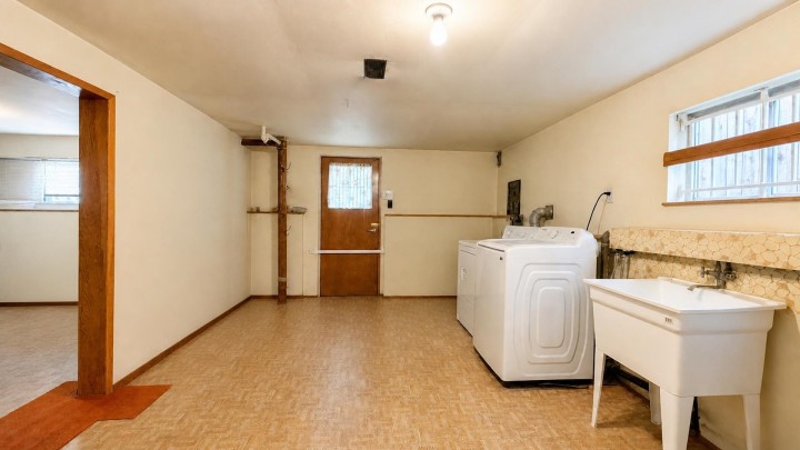 Photo 31 at 817 W 64th Avenue, Marpole, Vancouver West