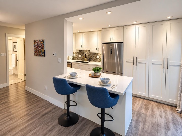Photo 3 at 317 - 1345 W 15th Avenue, Fairview VW, Vancouver West