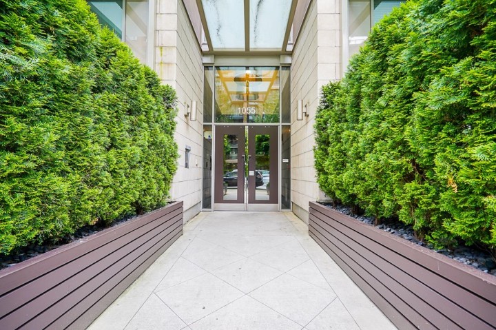 Photo 24 at 210 - 1055 Richards Street, Downtown VW, Vancouver West