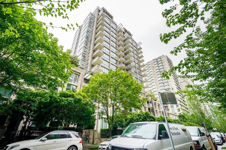 Photo 25 at 210 - 1055 Richards Street, Downtown VW, Vancouver West