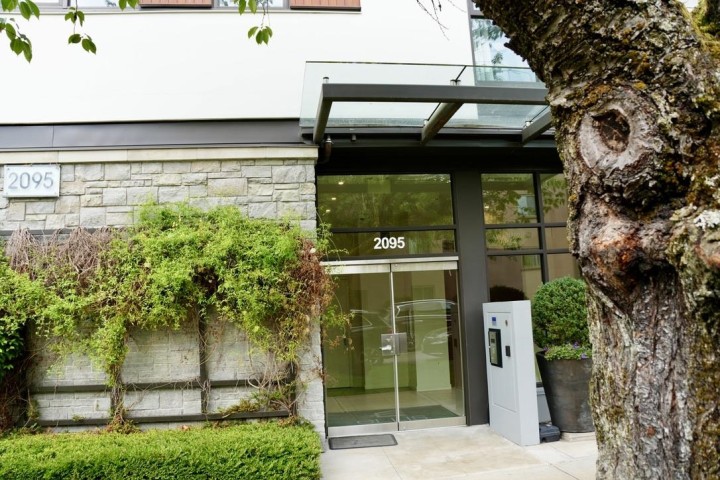 Photo 22 at 203 - 2095 W 44th Avenue, Kerrisdale, Vancouver West