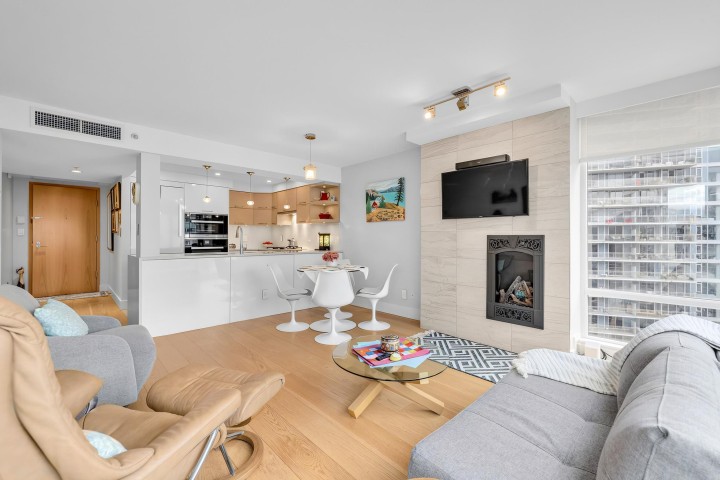 Photo 6 at 1505 - 590 Nicola Street, Coal Harbour, Vancouver West