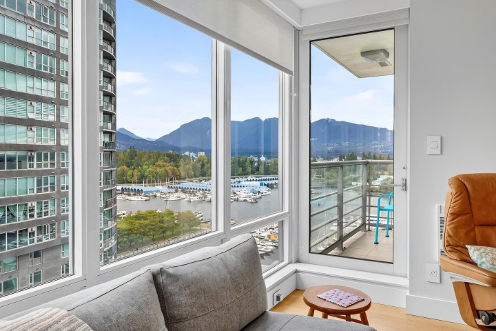 Photo 5 at 1505 - 590 Nicola Street, Coal Harbour, Vancouver West