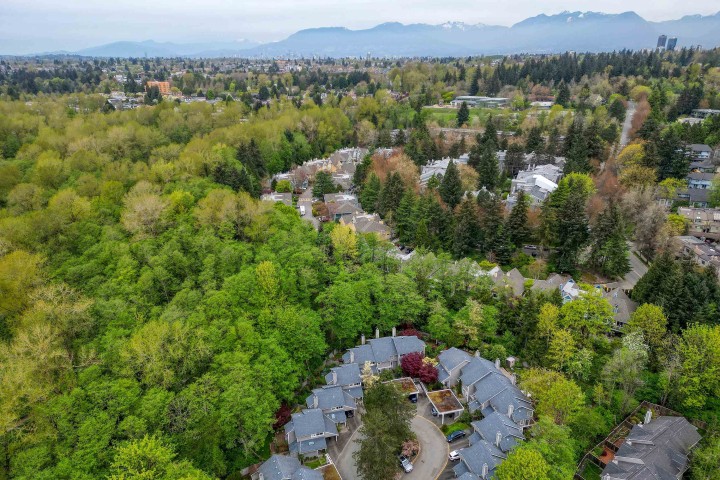 Photo 23 at 3407 Lynmoor Place, Champlain Heights, Vancouver East