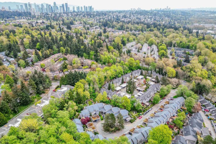 Photo 24 at 3407 Lynmoor Place, Champlain Heights, Vancouver East