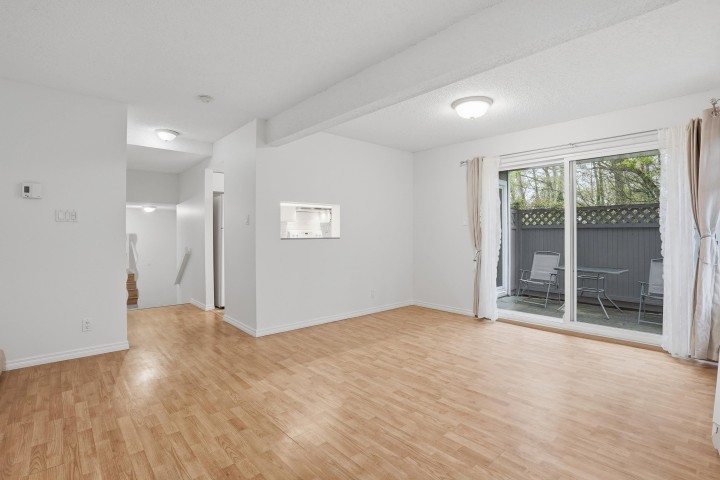 Photo 10 at 3407 Lynmoor Place, Champlain Heights, Vancouver East