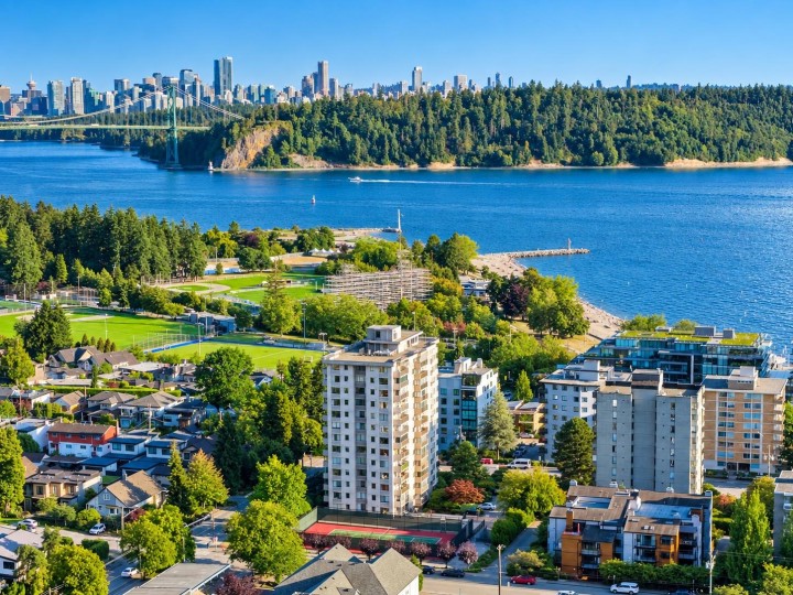 Photo 12 at 1102 - 555 13th Street, Ambleside, West Vancouver