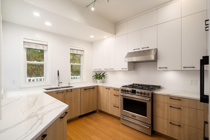 Photo 12 at 2537 Woodland Drive, Grandview Woodland, Vancouver East