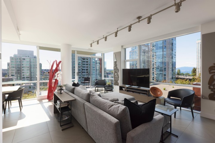 Photo 7 at 805 - 1455 Howe Street, Yaletown, Vancouver West