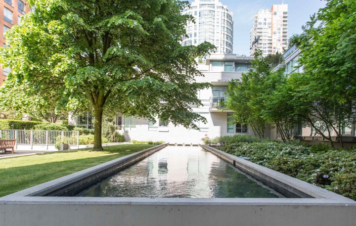Photo 36 at 805 - 1455 Howe Street, Yaletown, Vancouver West