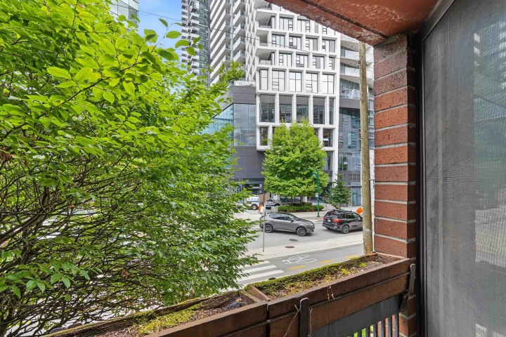 Photo 17 at 206 - 950 Drake Street, Downtown VW, Vancouver West