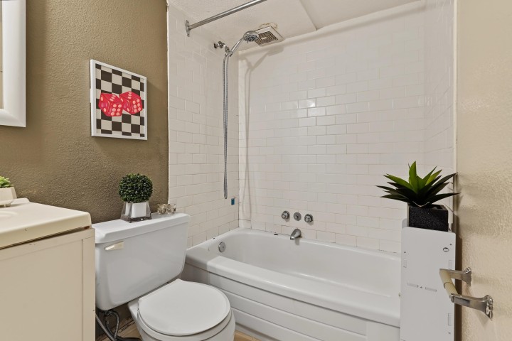 Photo 14 at 206 - 950 Drake Street, Downtown VW, Vancouver West