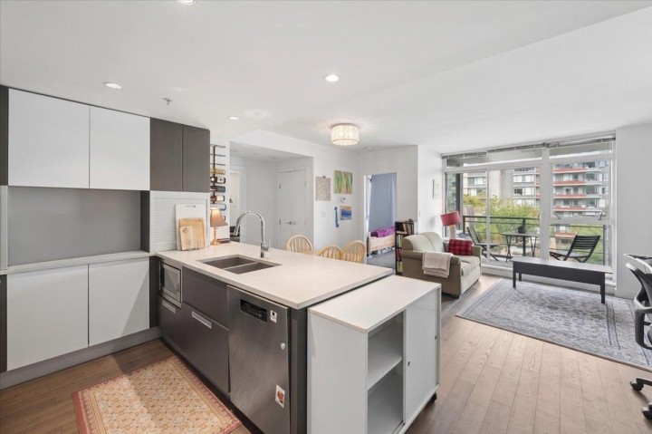Photo 8 at 608 - 288 W 1st Avenue, False Creek, Vancouver West