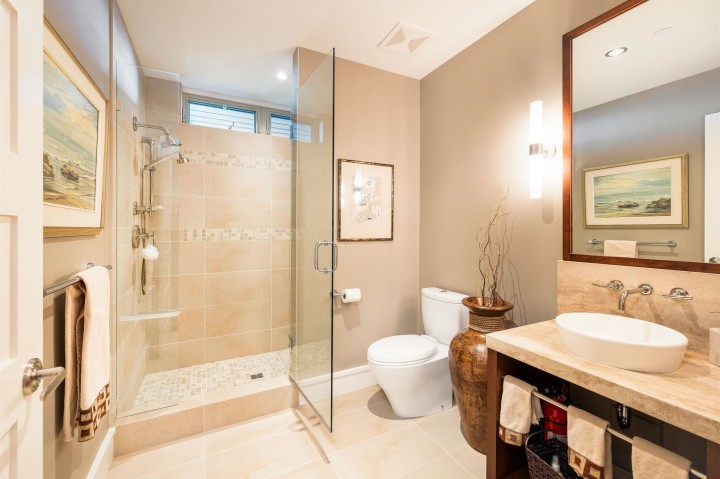 Photo 31 at 101 - 2535 Garden Court, Whitby Estates, West Vancouver