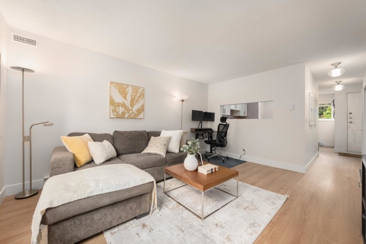 Photo 2 at 104 - 1330 Graveley Street, Grandview Woodland, Vancouver East