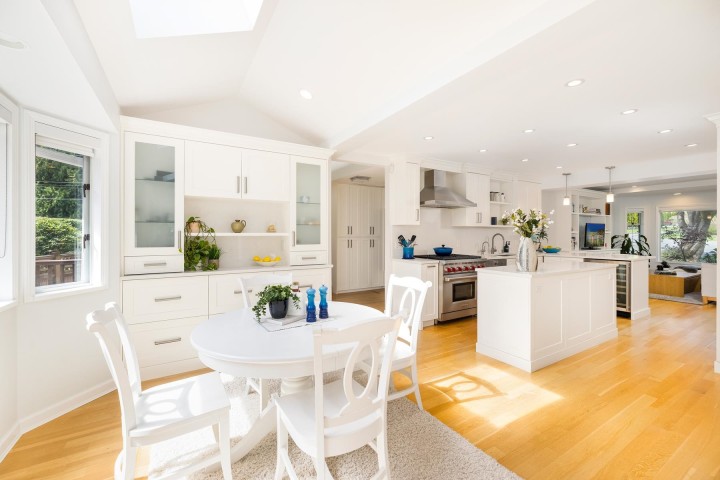 Photo 12 at 510 Newdale Place, Cedardale, West Vancouver