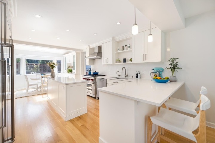 Photo 14 at 510 Newdale Place, Cedardale, West Vancouver