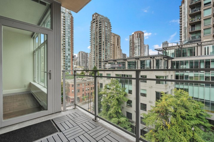 Photo 19 at 702 - 888 Homer Street, Downtown VW, Vancouver West