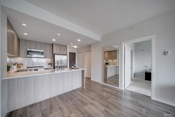 Photo 2 at 603 - 3289 Riverwalk Avenue, South Marine, Vancouver East