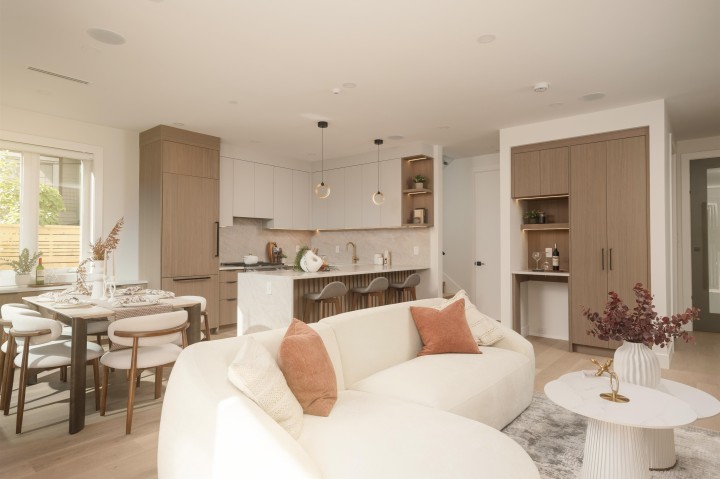 Photo 6 at 2 - 470 W 20 Avenue, Cambie, Vancouver West