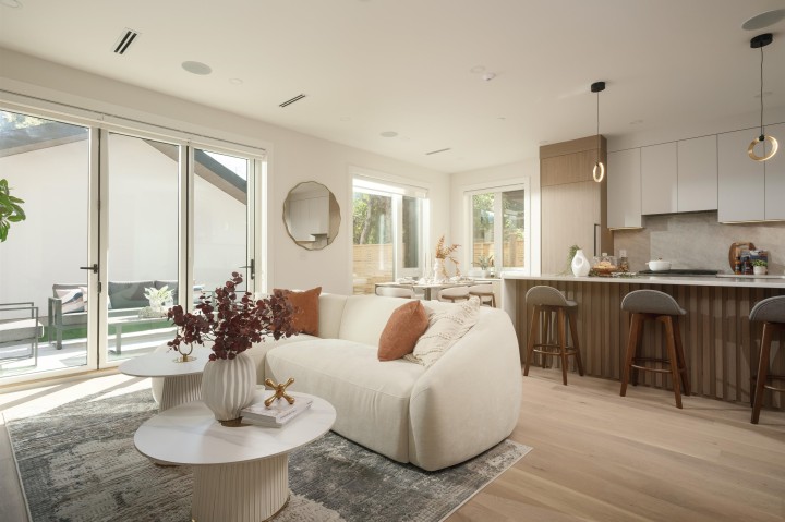 Photo 7 at 2 - 470 W 20 Avenue, Cambie, Vancouver West