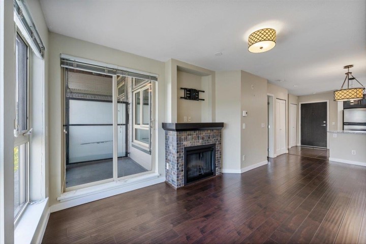 Photo 13 at 411 - 405 Skeena Street, Renfrew VE, Vancouver East
