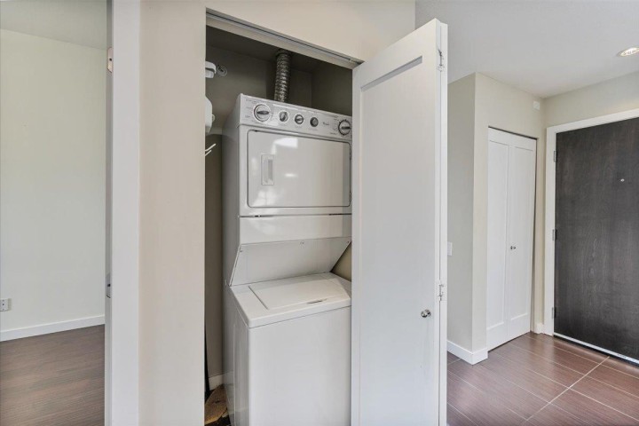 Photo 16 at 411 - 405 Skeena Street, Renfrew VE, Vancouver East