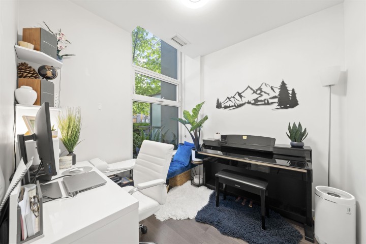 Photo 8 at 70 W 1st Avenue, False Creek, Vancouver West