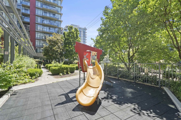 Photo 21 at 70 W 1st Avenue, False Creek, Vancouver West