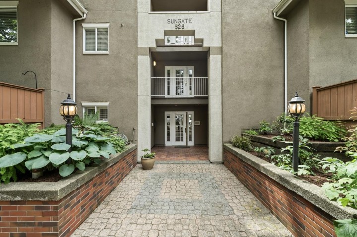 Photo 2 at 104 - 526 W 13th Avenue, Fairview VW, Vancouver West