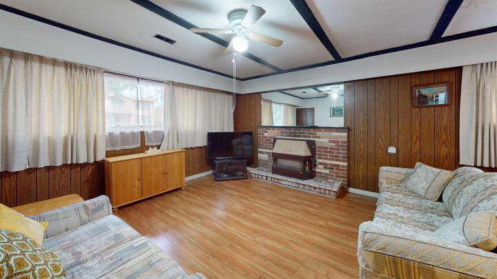 Photo 4 at 2540 E 25th Avenue, Renfrew Heights, Vancouver East