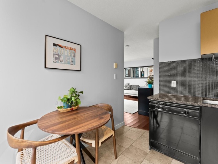 Photo 16 at 401 - 1238 Richards Street, Yaletown, Vancouver West