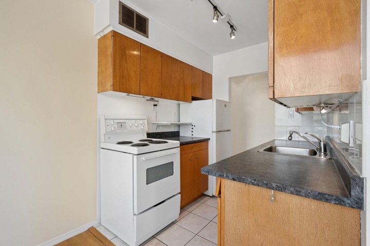 Photo 16 at 401 - 1315 Cardero Street, West End VW, Vancouver West