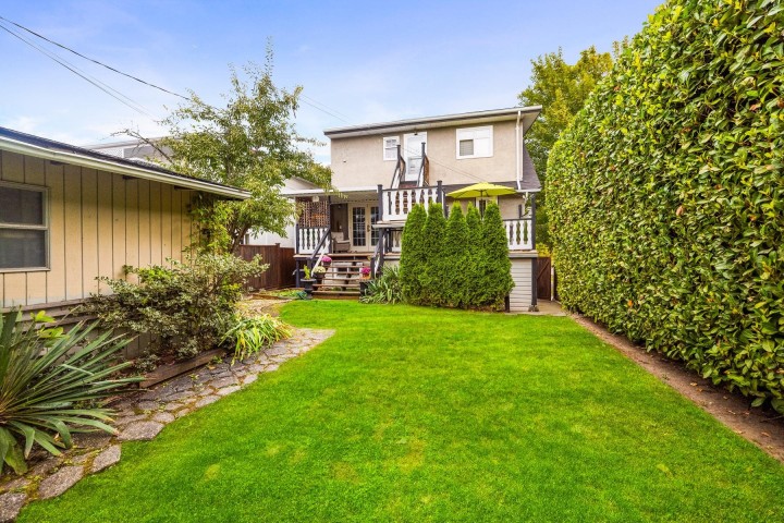 Photo 9 at 404 W 18th Avenue, Cambie, Vancouver West