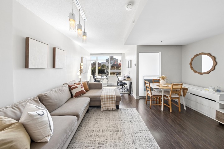 Photo 10 at 811 - 1777 W 7th Avenue, Fairview VW, Vancouver West