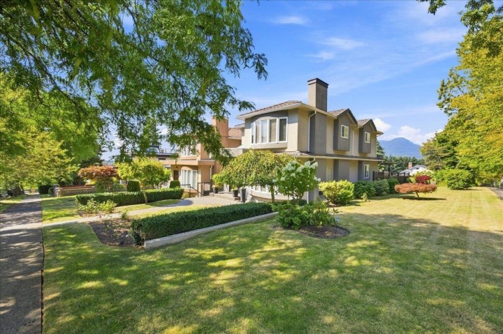 Photo 3 at 3493 Oxford Street, Hastings Sunrise, Vancouver East