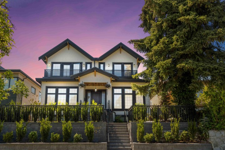 Photo 1 at 8007 Elliott Street, Fraserview VE, Vancouver East
