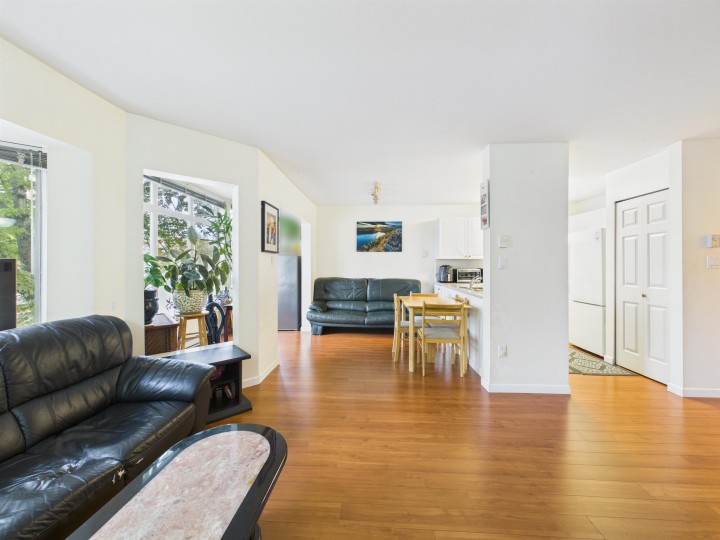 Photo 17 at 208 - 2677 Broadway Street, Renfrew VE, Vancouver East