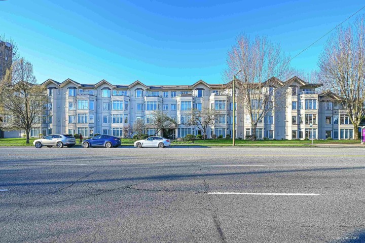 Photo 29 at 208 - 2677 Broadway Street, Renfrew VE, Vancouver East