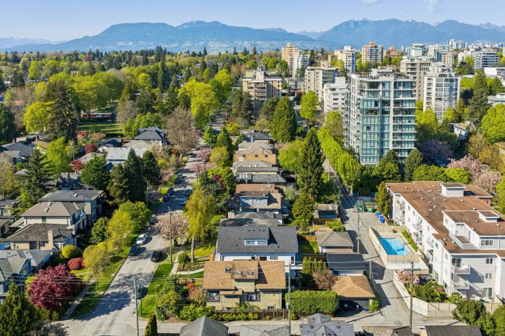 Photo 35 at 1 - 6040 Larch Street, Kerrisdale, Vancouver West