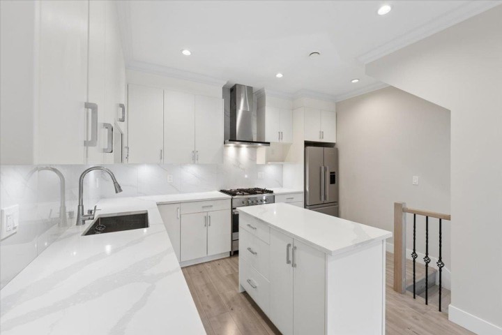 Photo 13 at 3820 Inverness Street, Knight, Vancouver East