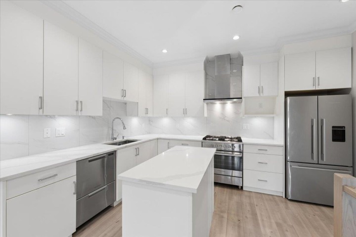Photo 11 at 3820 Inverness Street, Knight, Vancouver East