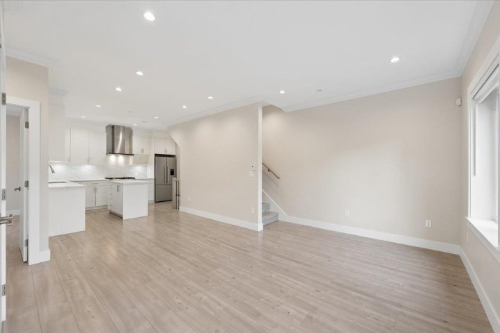 Photo 8 at 3820 Inverness Street, Knight, Vancouver East