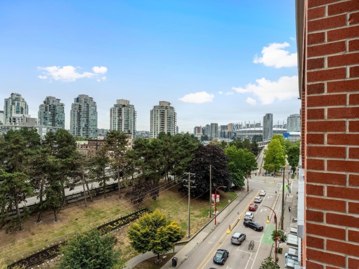 Photo 13 at 715 - 221 Union Street, Strathcona, Vancouver East