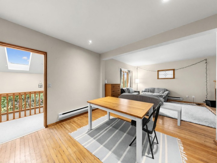 Photo 2 at 4058 W 17th Avenue, Dunbar, Vancouver West