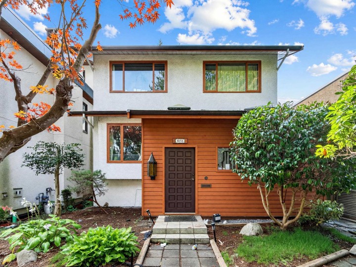 Photo 1 at 4058 W 17th Avenue, Dunbar, Vancouver West