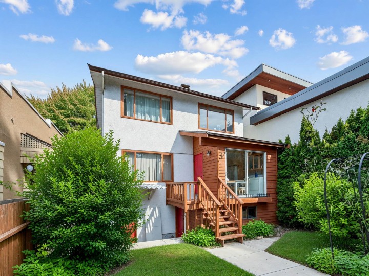 Photo 14 at 4058 W 17th Avenue, Dunbar, Vancouver West