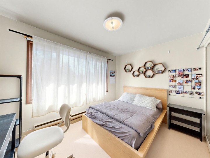 Photo 8 at 4058 W 17th Avenue, Dunbar, Vancouver West
