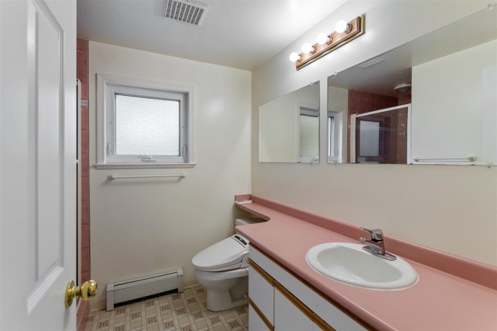 Photo 12 at 1806 Western Parkway, University VW, Vancouver West